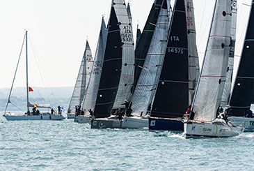 Al via a Trani la Coppa dei Campioni Trofeo Italia Yachts 